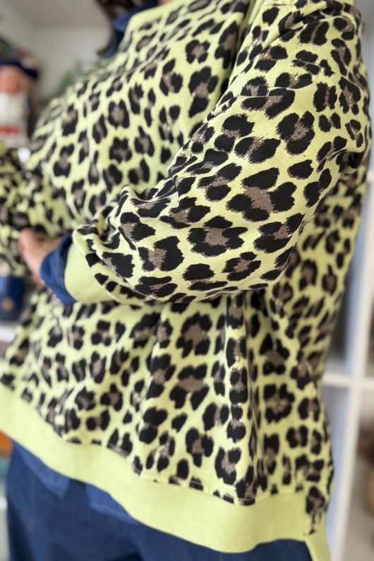 Untamed Classic High Low Sweatshirt Soft Lime